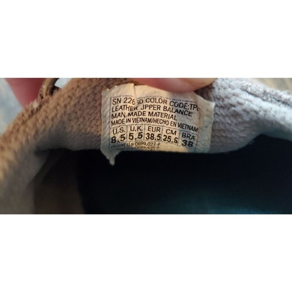 Skechers Lightweight Leather tan upper slip on with bungee Sz 8.5 - Picture 8 of 8